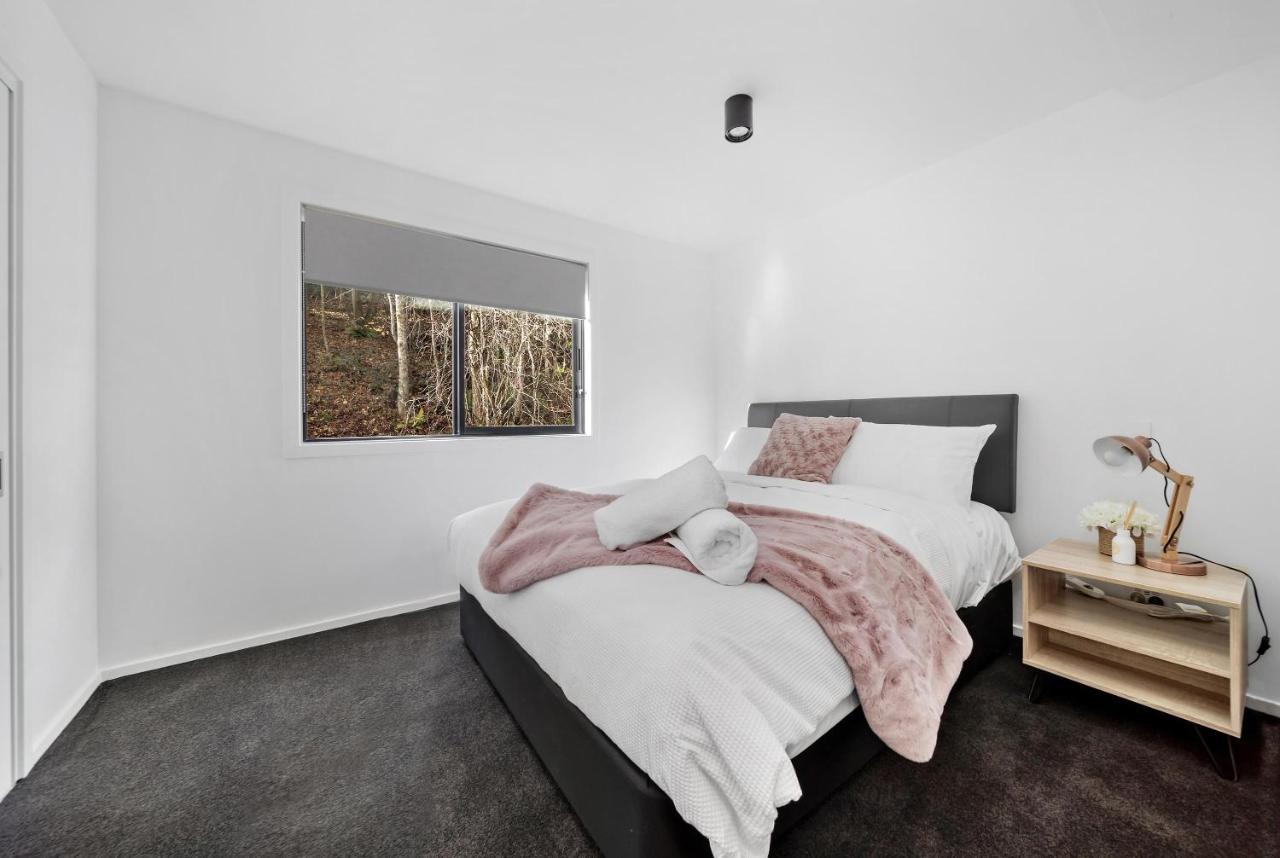 2 Bed 2 Bathroom Brand New Paradise 8 Mins To Cbd كوينستاون المظهر الخارجي الصورة