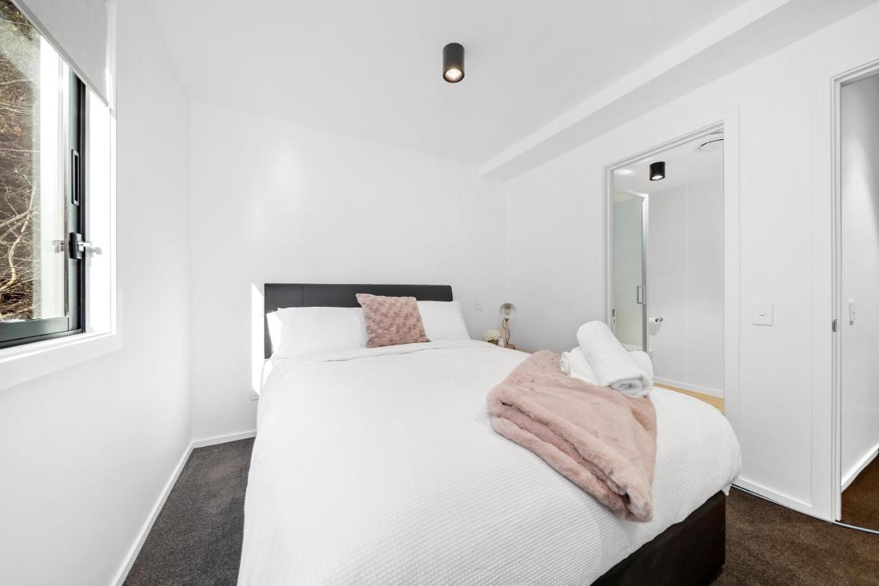 2 Bed 2 Bathroom Brand New Paradise 8 Mins To Cbd كوينستاون المظهر الخارجي الصورة